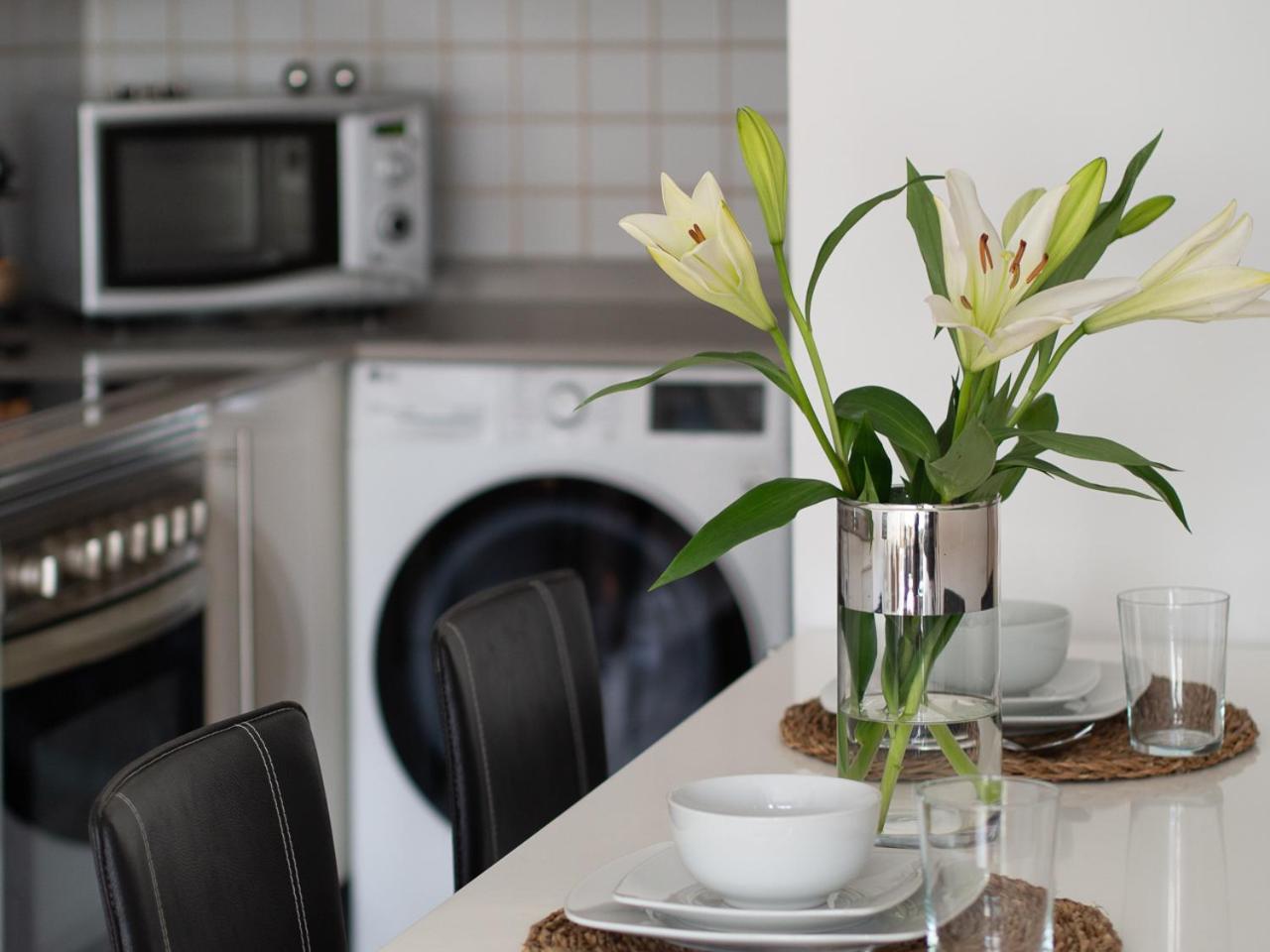 Apartment Abora Garden With Terrace, Pool, Extensive Gardens And Free Parking